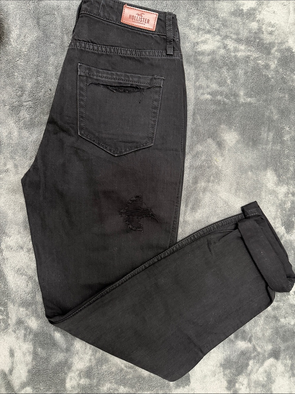 Hollister Women's Black Ultra High Rise Mom Jeans Distressed Jeans